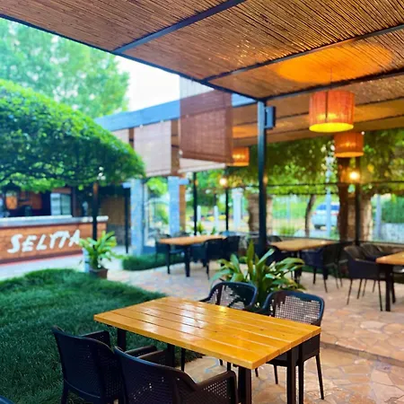 Selita Hotell 3*